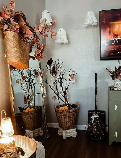 DIY cheesecloth ghosts