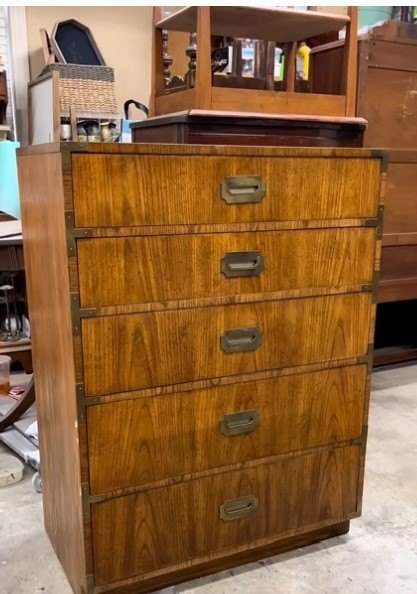 Chest of drawers before the makeover