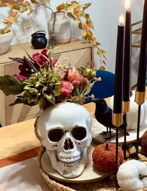 DIY skull floral arrangement 