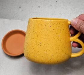 cmo hacer una casa de jardn de hadas diy usando una taza de caf, taza de caf amarilla