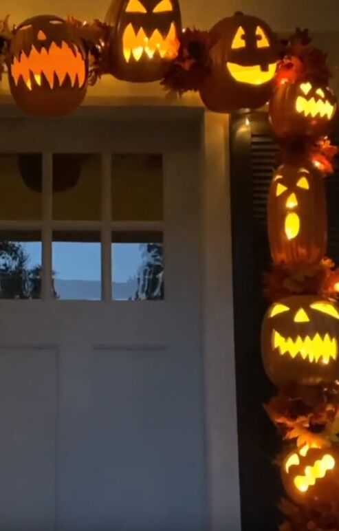 Creepy Halloween archway