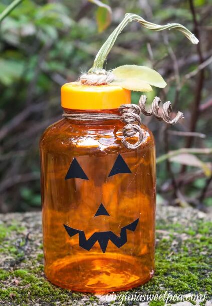 9 Unique DIY Pumpkin Decor & Jack-O-Lantern Ideas For Halloween | Hometalk