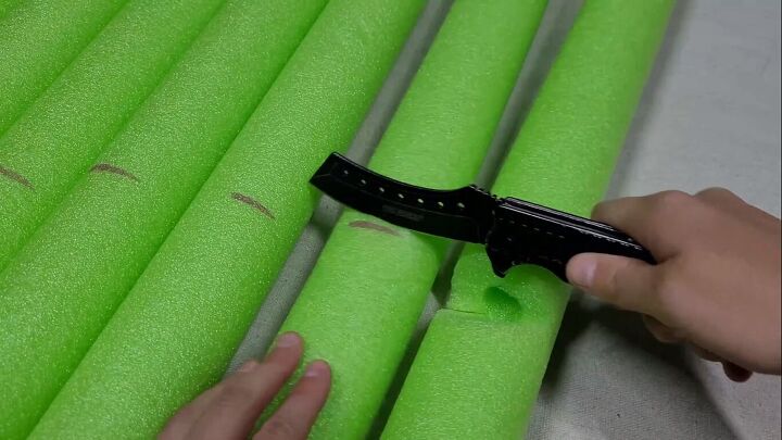 Cutting a triangle in the pool noodle
