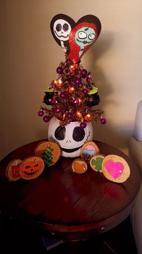 How to Make a Nightmare Before Christmas-Inspired Halloween Tree