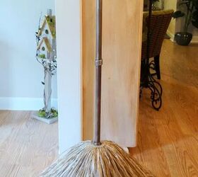 How to Turn a Broken Lamp into a Witch's Broom For Halloween