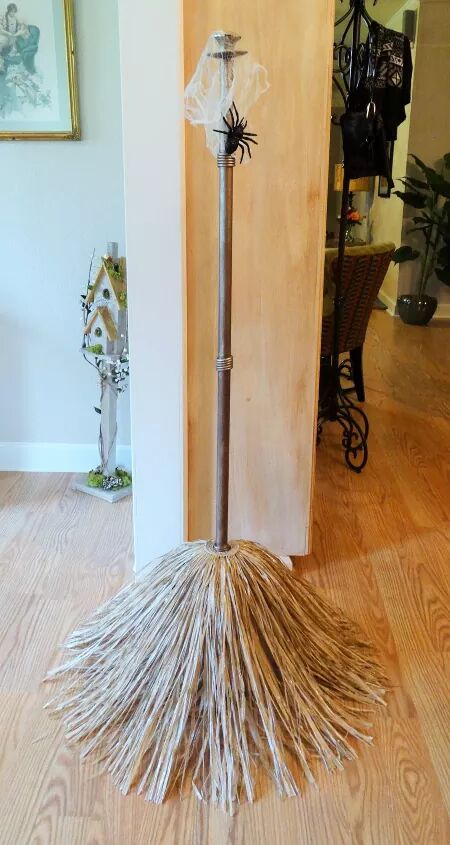 How to Turn a Broken Lamp into a Witch's Broom For Halloween