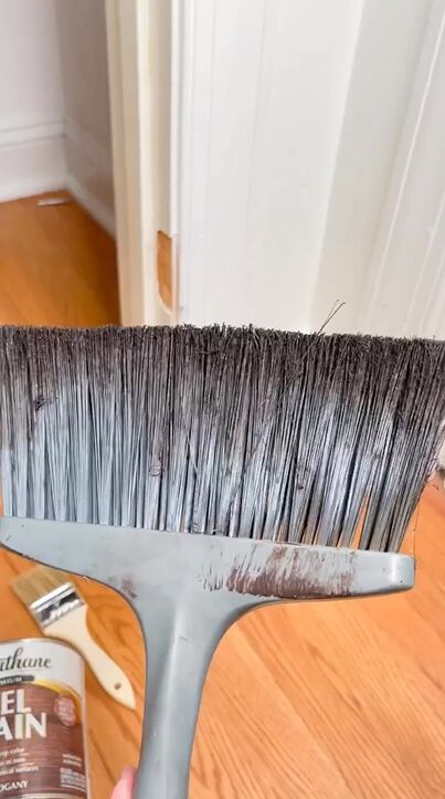 faux wood finish, Stain brush