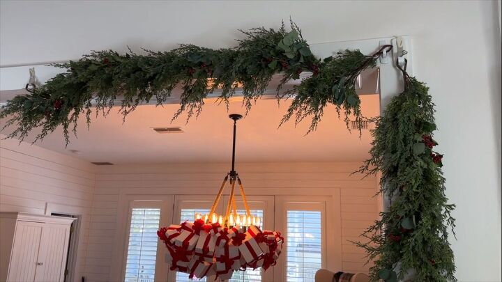 Hanging garlands