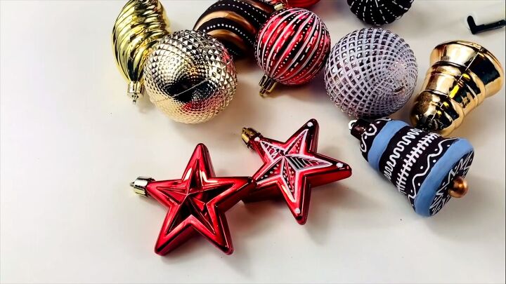 DIY painted Christmas ornaments