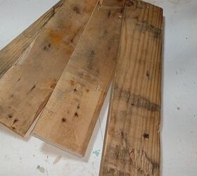 convierte un perchero de acorden en una estantera til, Yo uso madera recuperada para todos mis proyectos