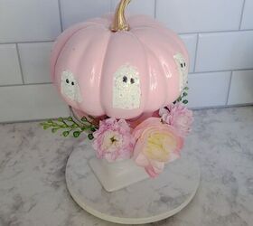 spooky pink pumpkin calabaza rosa espeluznante