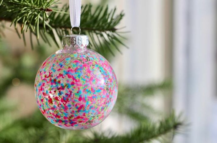 DIY melted crayon ornaments