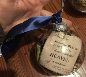 5 DIY Personalized Christmas Ornaments That Celebrate Loved Ones