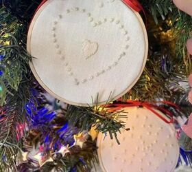 Fabric embroidery hoop ornaments