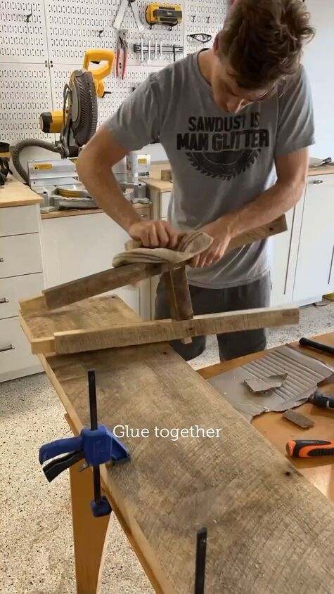 diy console table, Gluing the cross pieces to the legs