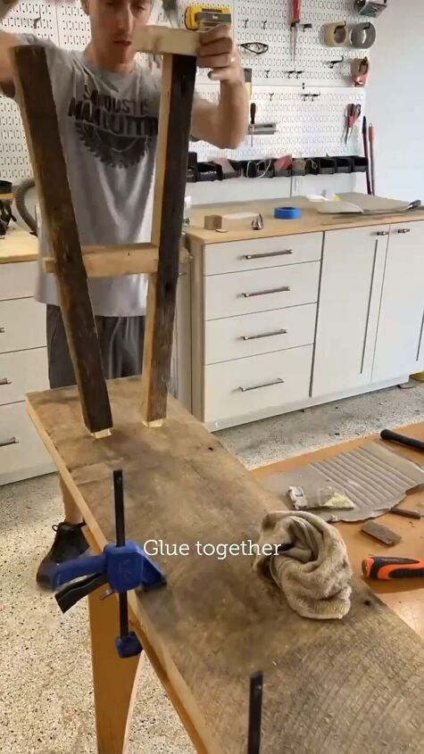 diy console table, Gluing the legs to the table