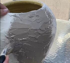diy textured vase, Applying the base coat
