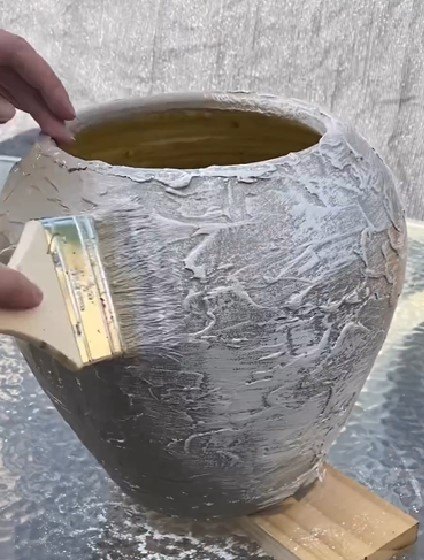 diy textured vase, Adding a rough top coat