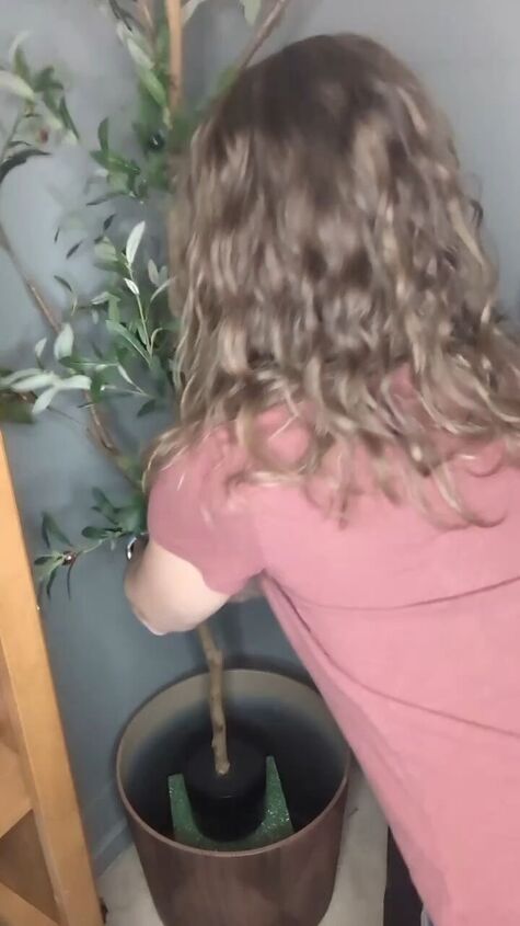 how to make fake plants look real, Placing the plant