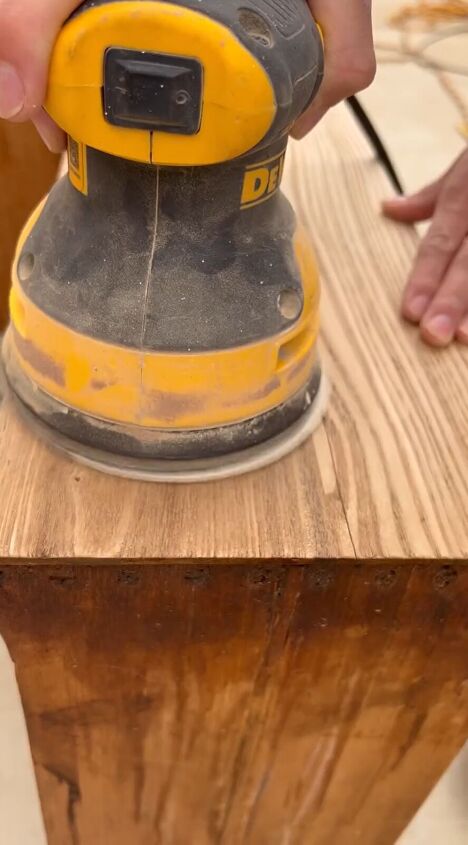 Sanding the surface smooth