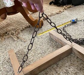cmo transformar habitaciones con este sencillo diy escalera colgante, Dos cadenas conectadas