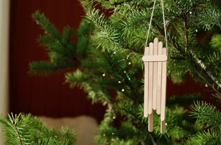 DIY popsicle sled ornaments