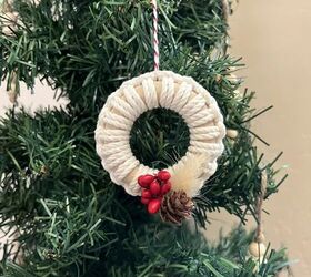6 Cute Macrame & Yarn Ornaments For Your Christmas Tree