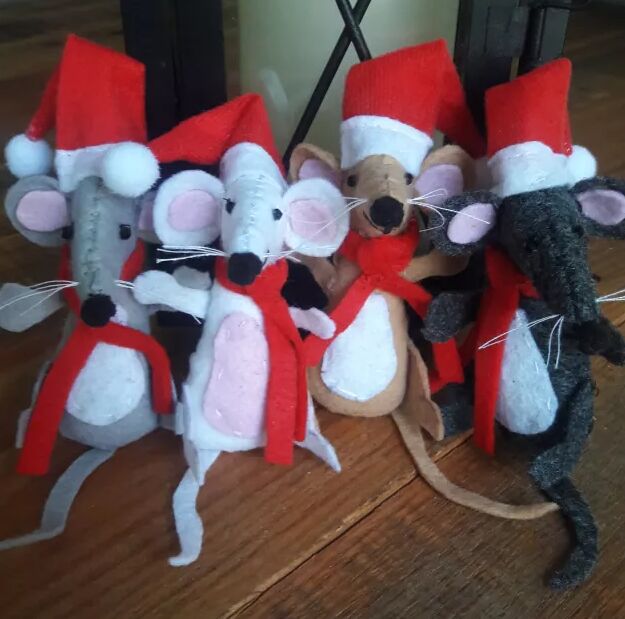 Felt mouse ornaments