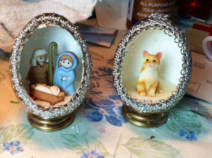 Eggshell ornaments