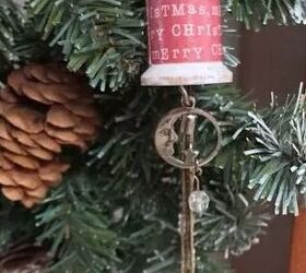 Easy Distressed Snowflake Wood Ornaments - Cottage On Bunker Hill