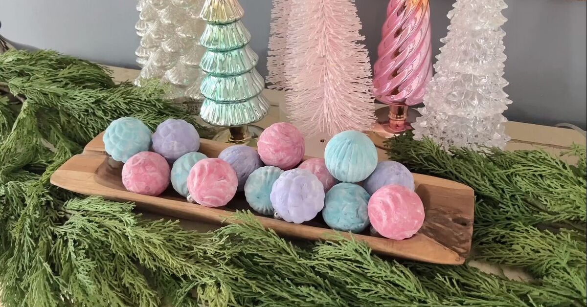 9 DIY Elegant Christmas Ornaments You Can Make On A Budget Hometalk 9-diy-elegant-christmas-ornaments-you-can-make-on-a-budget-hometalk