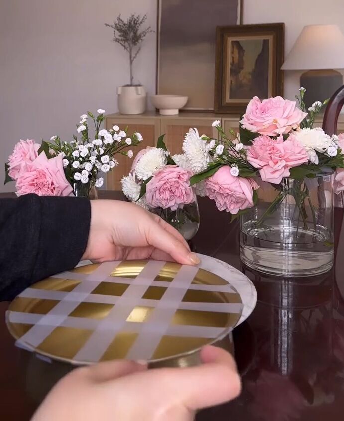 Prepping the vase with a grid pattern