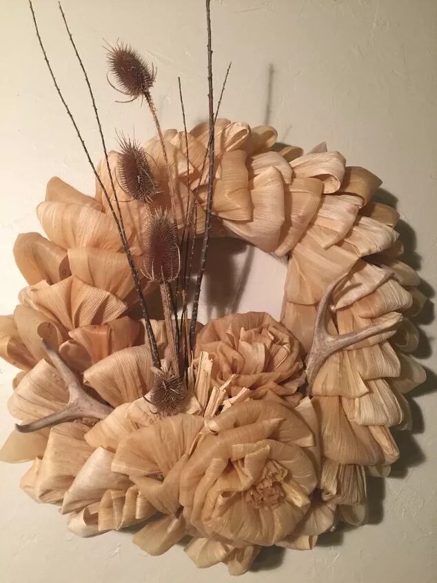 Corn Husk Wreath with Deer Antlers