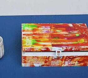 caja reciclada pintada con rasqueta