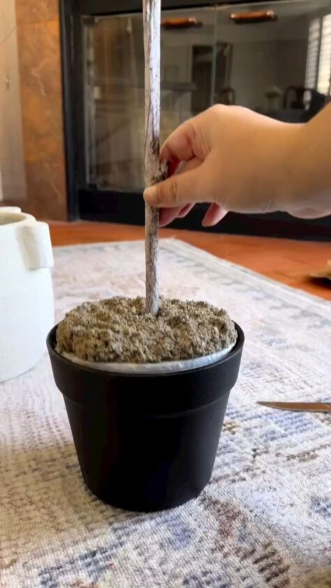 how to repot a fake plant, Removing the fake plant