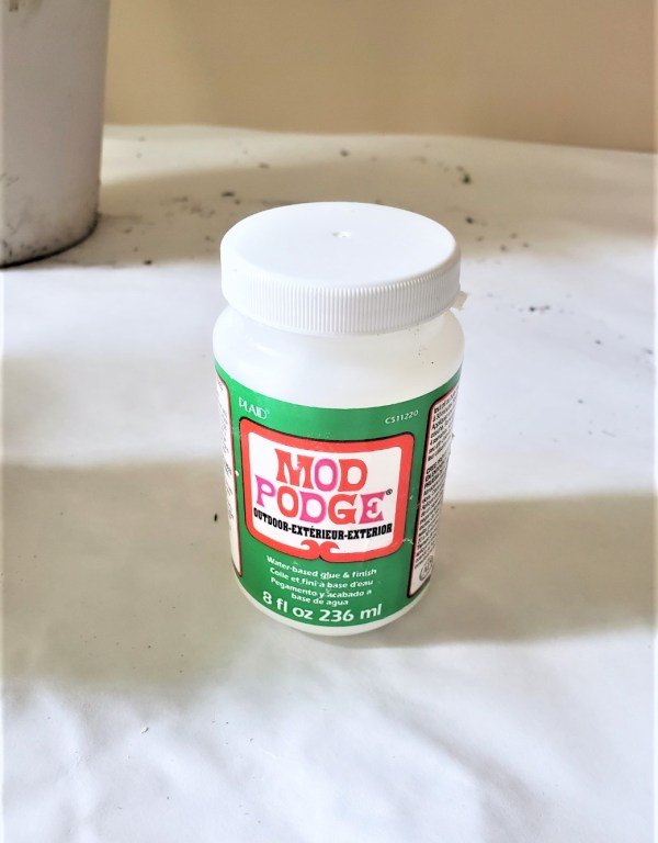 repurpose cans and jars, outdoor mod podge protect lable from water