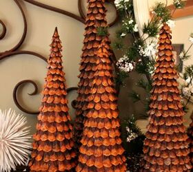 Pine cone bracht Christmas trees