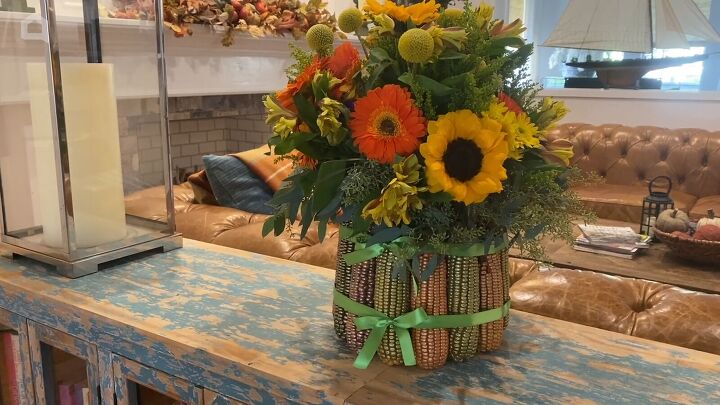 Fall Decorating: Indian corn covered vase