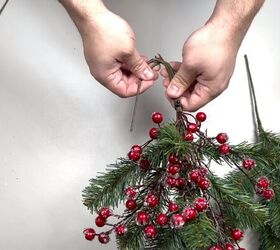 christmas stocking door hanger, Bending the ends of the stems upwards