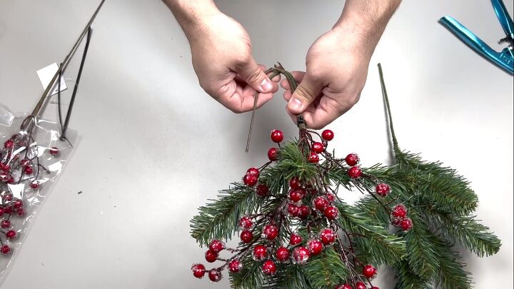 christmas stocking door hanger, Bending the ends of the stems upwards