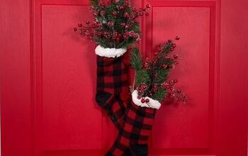 How to Make a Christmas Stocking Door Hanger in 3 Easy Steps