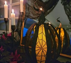 cmo hacer un espectacular farol de calabaza con papel, Tela de ara a en el farol de calabaza