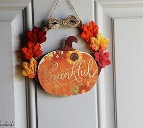 Tutorial de letrero de otoño DIY con hojas de imitación y diseño agradecido