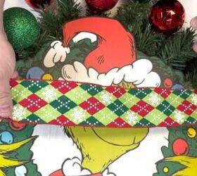 How to Make a Cute DIY Grinch Wreath Without Using Any Glue