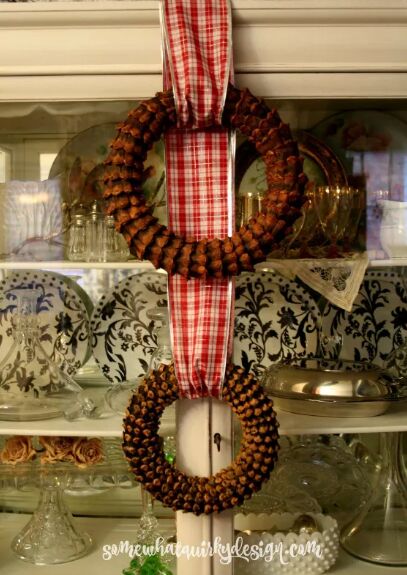 Pine cone bract wreath