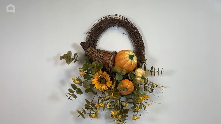How to create a DIY cornucopia wreath for Thanksgiving