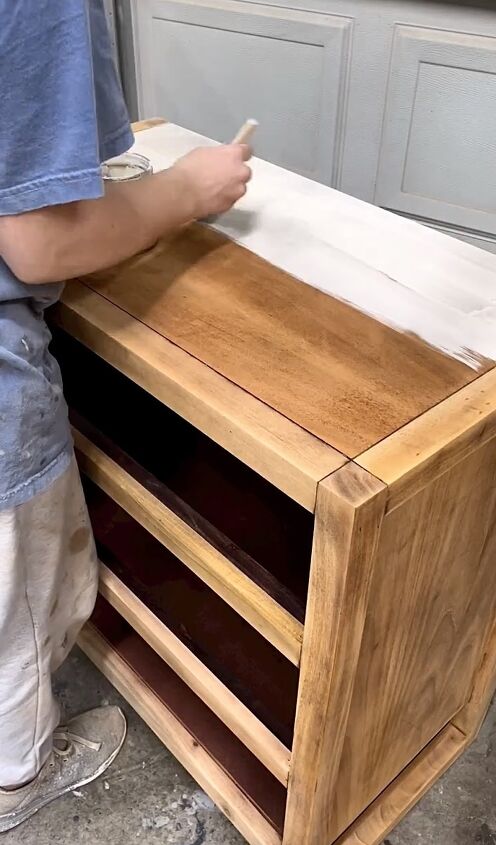 light finish dresser, Applying the wash with a foam brush