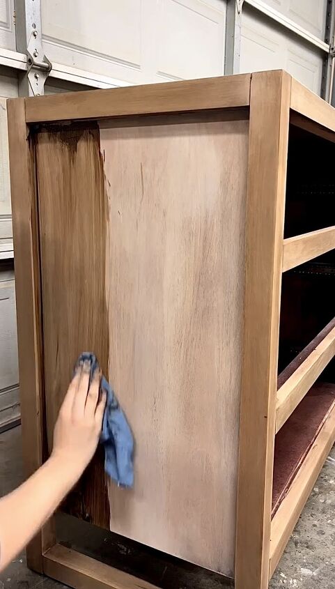 light finish dresser, Layering the wood glaze with a foam brush