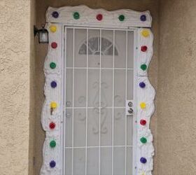 DIY gingerbread house door decoration