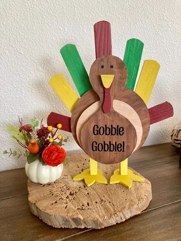 How to craft a wood turkey ornament